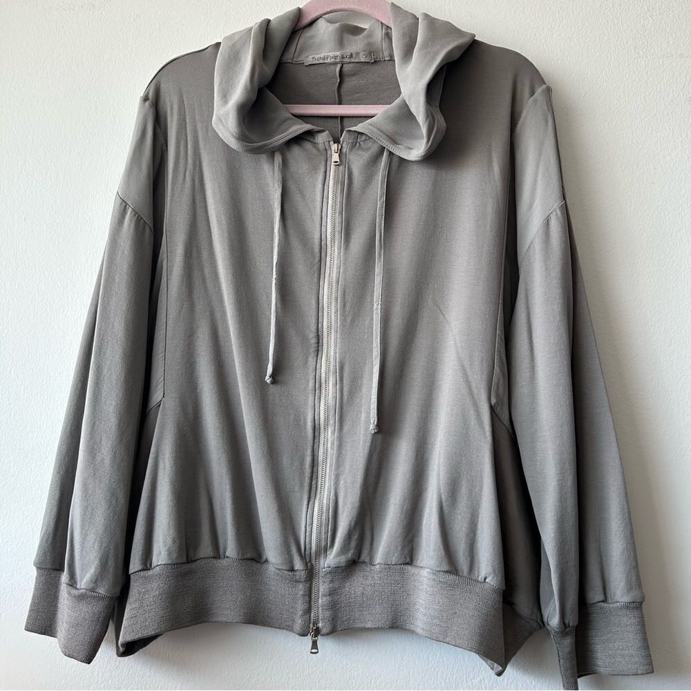 TRANSIT Par Such Silky Hoodie Jacket in Taupe Made in Italy
